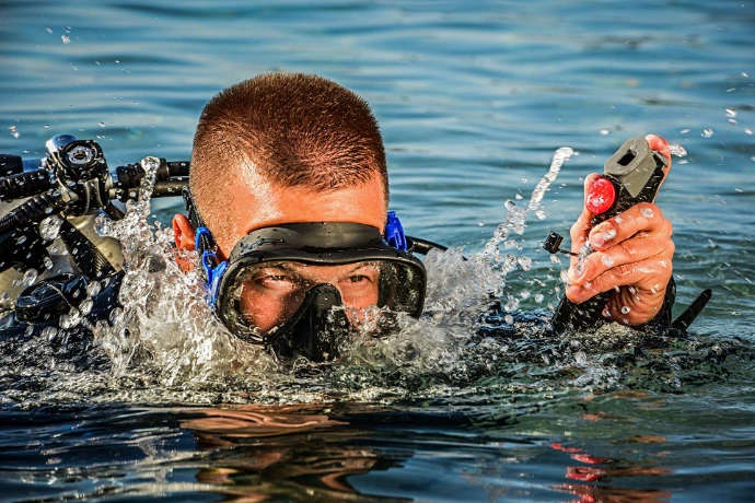 contacteer dive pro group