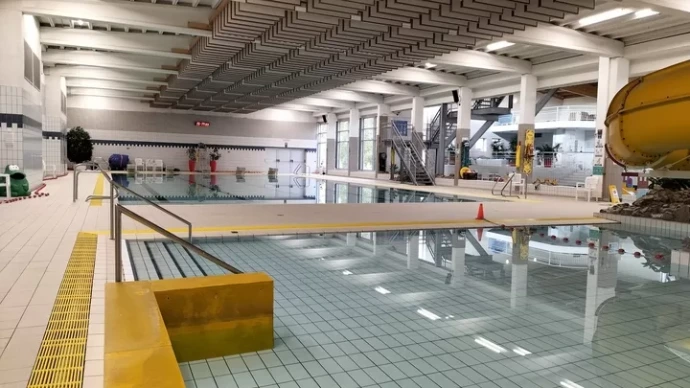 Zwembad Bornem waar de zwembadlessen van de duikcursus plaatsvinden