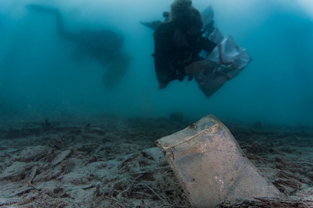 [DPG-SPDAD] PADI Dive Against Debris Specialty (AWARE)